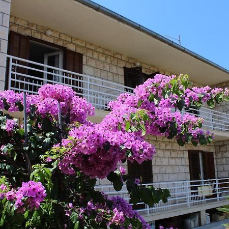 Apartment Antica Supetar Exterior foto