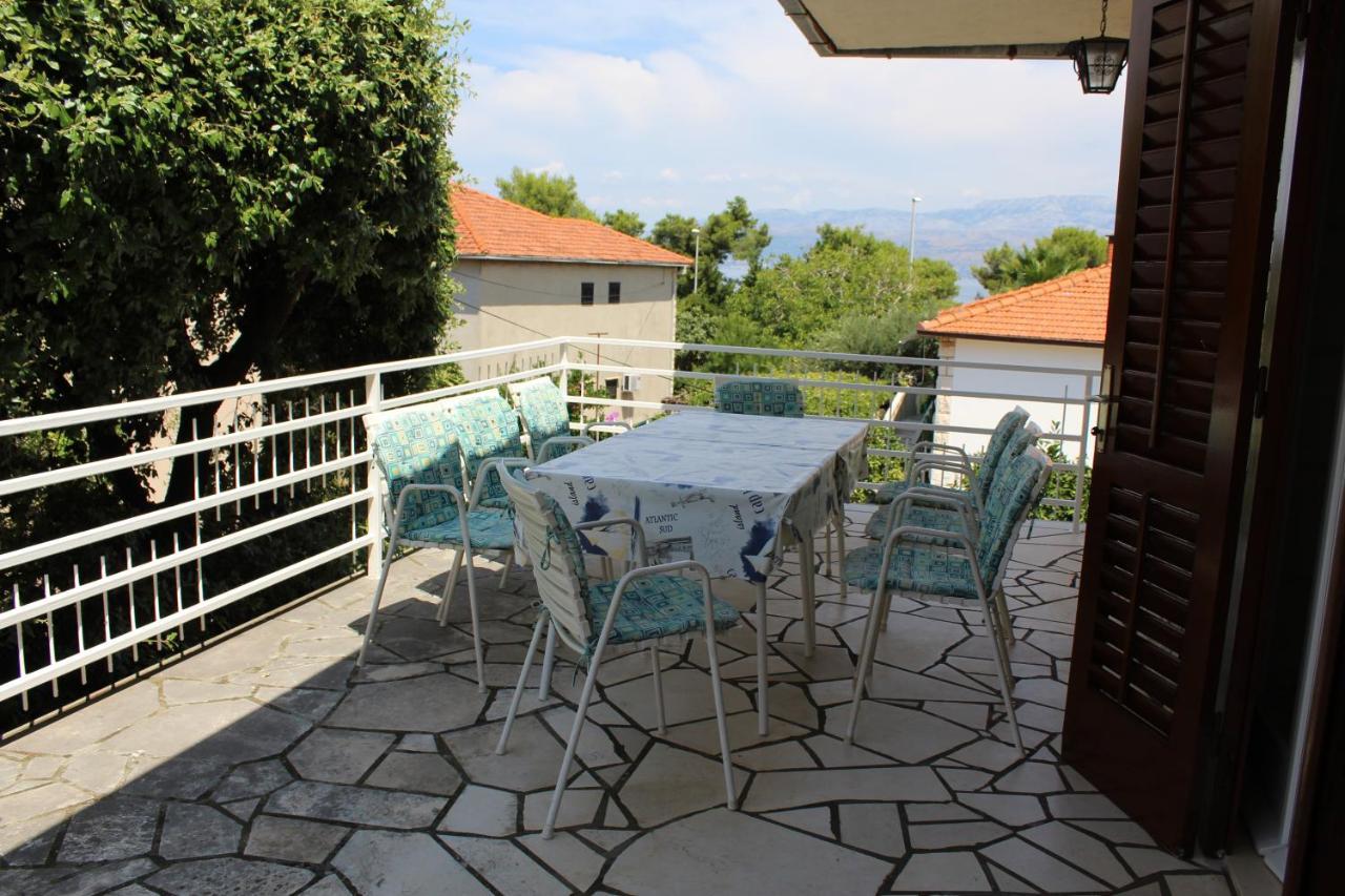 Apartment Antica Supetar Exterior foto